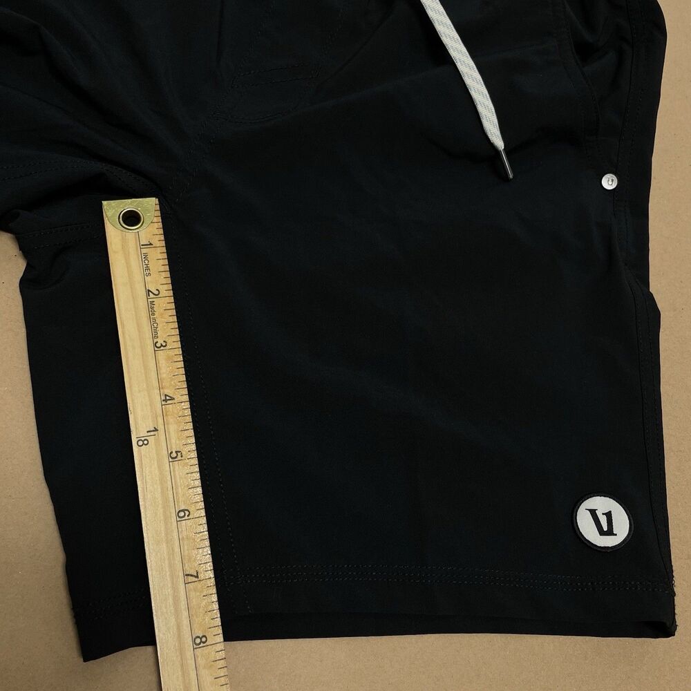 Vuori Kore UnLined 8” Inseam Shorts Men’s Size Medium Athletic Lightweight Black - Picture 7 of 11